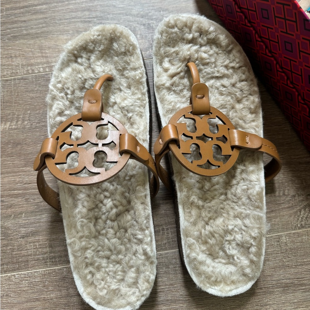 Tory Burch Miller Sterling cloud Sherpa sz 8 - Picture 7 of 8